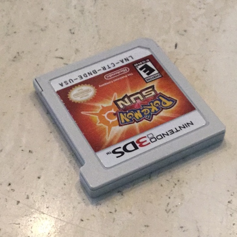 Pokemon Sun Nintendo 3DS Game Authentic Complete CIB - Picture 6 of 12
